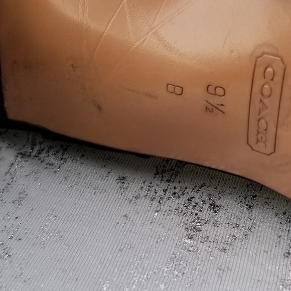 Coach Leather Boots with gold clasp - Picture 7 of 7